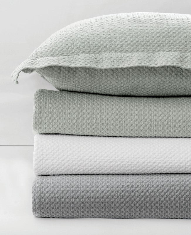 Dotty Matelasse Coverlet