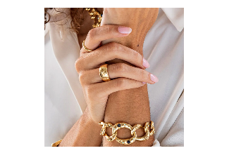 Cleopatra Ring Band Hammered Gold- Size 7