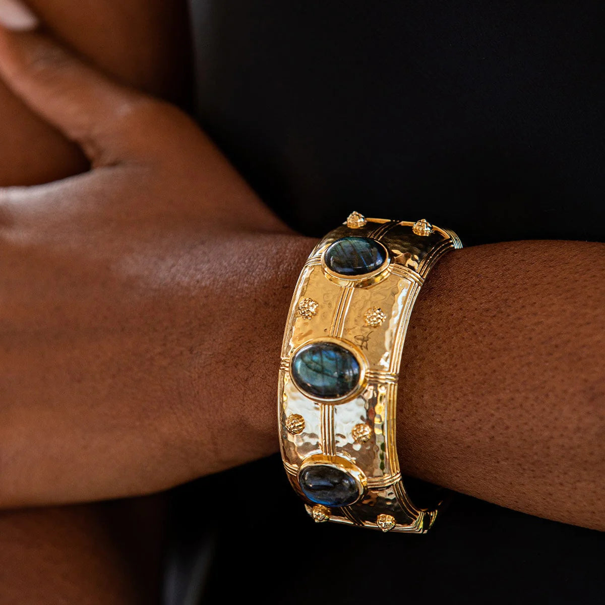 Cleopatra Grande Hinged Bangle- Blue Labradorite