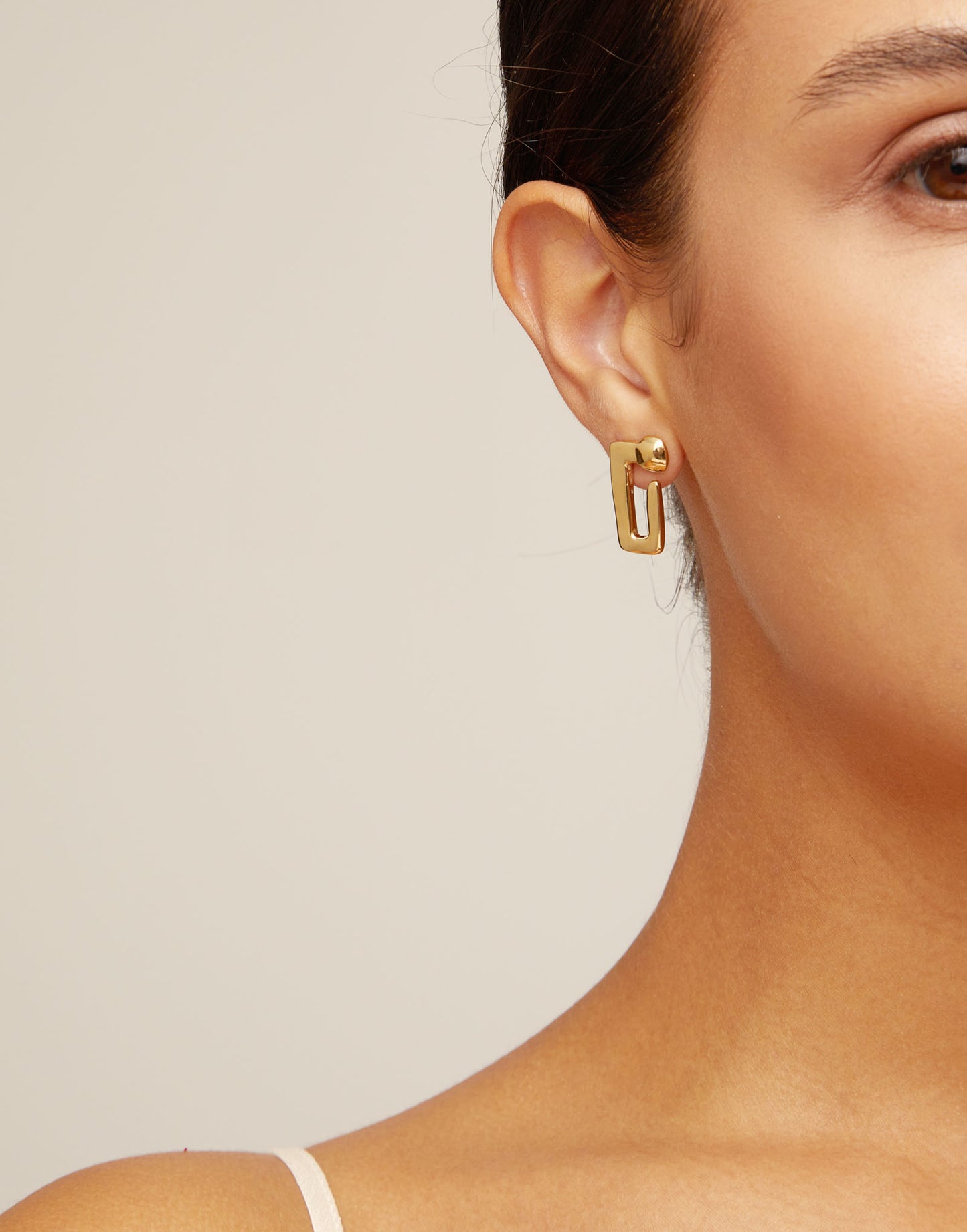 Unusual Earring Gold